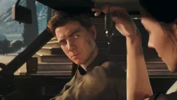 007 First Light Deluxe PS5